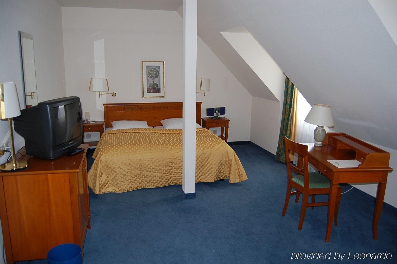Hotel & Restaurant Schoenau Peine Room photo